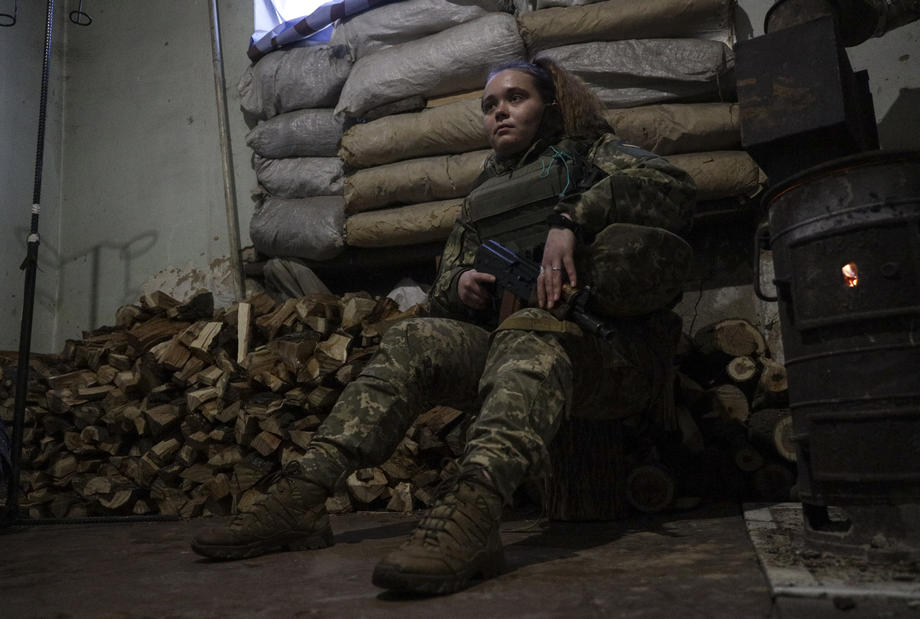 FOTO. Orașul ucrainean care stă în calea victoriei rușilor se mută sub pământ. „Urci doar câteva minute şi ei încep să bombardeze”