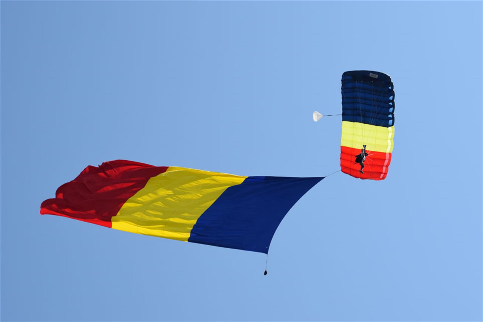 România a luat aurul la Campionatul Mondial de Acrobație cu planorul, la Deva
