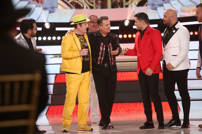 Revelion 2024 la Antena 1. Liviu Vârciu și Andrei Ștefănescu împreună cu nea Mărin sunt gazdele show-ului, iar Loredana Groza face spectacol