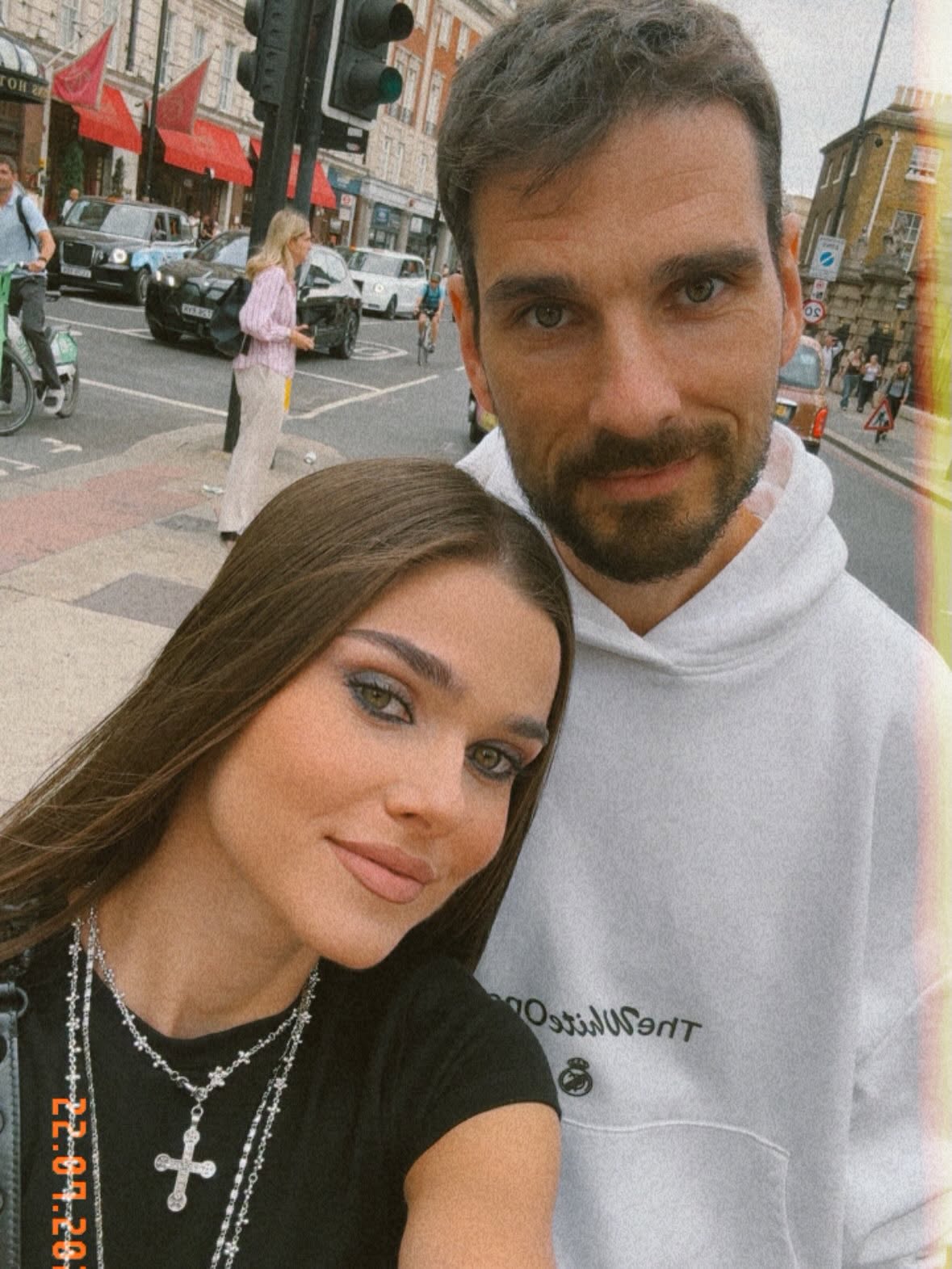 Gestul neașteptat făcut de Anghel Damian pentru Theo Rose. Cum apărut cei doi la concertul lui Bruno Mars, după ce au renunțat la bilete