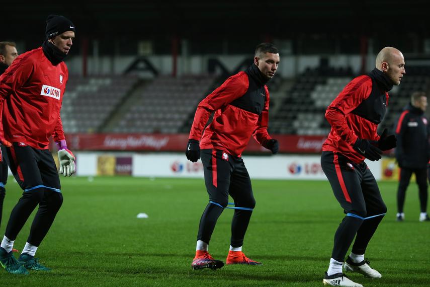 România - Polonia (vineri, ora 21:45, TVR 1). Imagini inedite din cantonamentul adversarilor tricolorilor | GALERIE FOTO&VIDEO