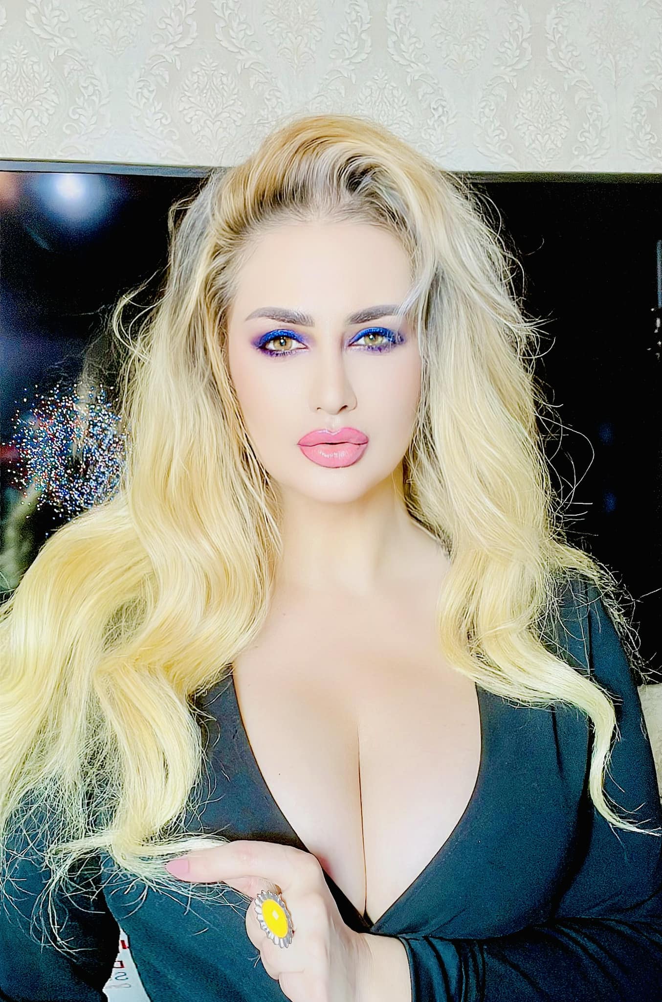 În ce relații a rămas Julia Chelaru cu Andreea Bănică și Claudia Pătrășcanu, după destrămarea trupei Exotic: „Pe mine nu m-a sunat nimeni”