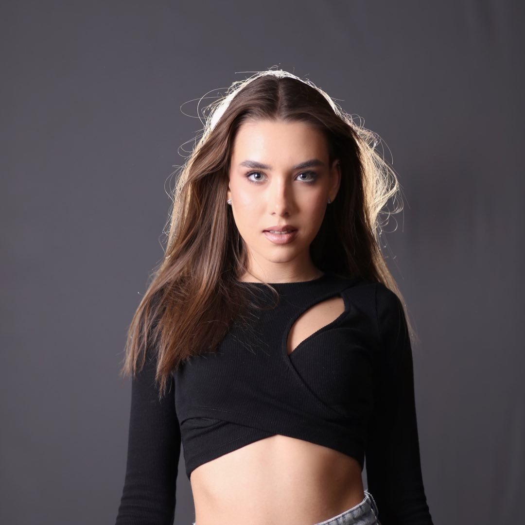 Amia, finalista de la Eurovision România 2023 care se pregătește și de bacalaureat. Cum s-a apucat de cântat: „Mergeam cu grupul la spectacole prin malluri”