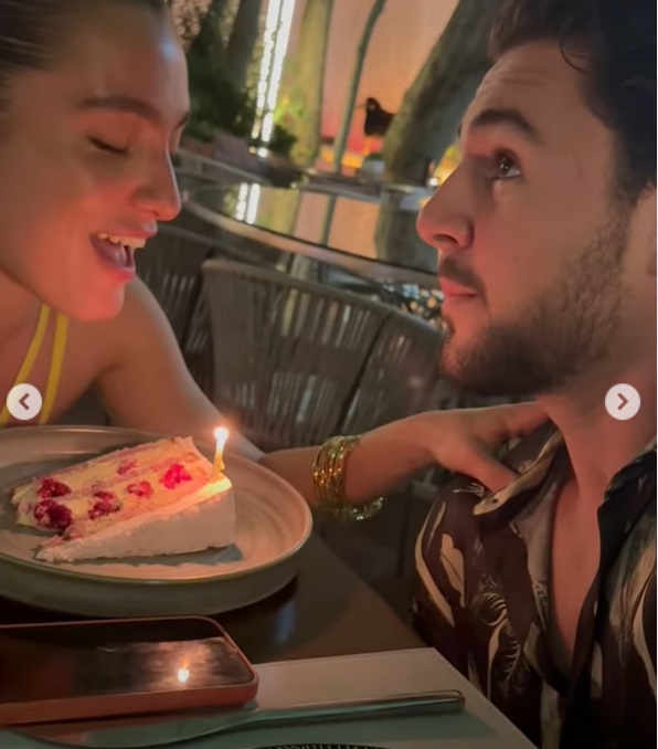 Alexia Eram și Mario Fresh nu au petrecut Revelionul împreună. Mesajul transmis de artist: „Oare ce o urma?”