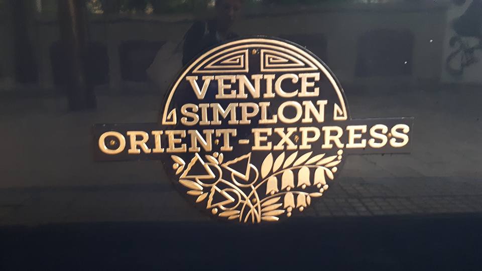 GALERIE FOTO | Trenul de epocă Orient Express a ajuns, încă o dată, în România. Face acest lucru, de peste 130 de ani