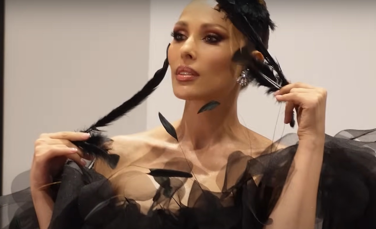 Imagini spectaculoase cu Iulia Vântur. Vedeta a venit în România și a fost transformată radical pentru un nou proiect: „E ceva ușor negativ”