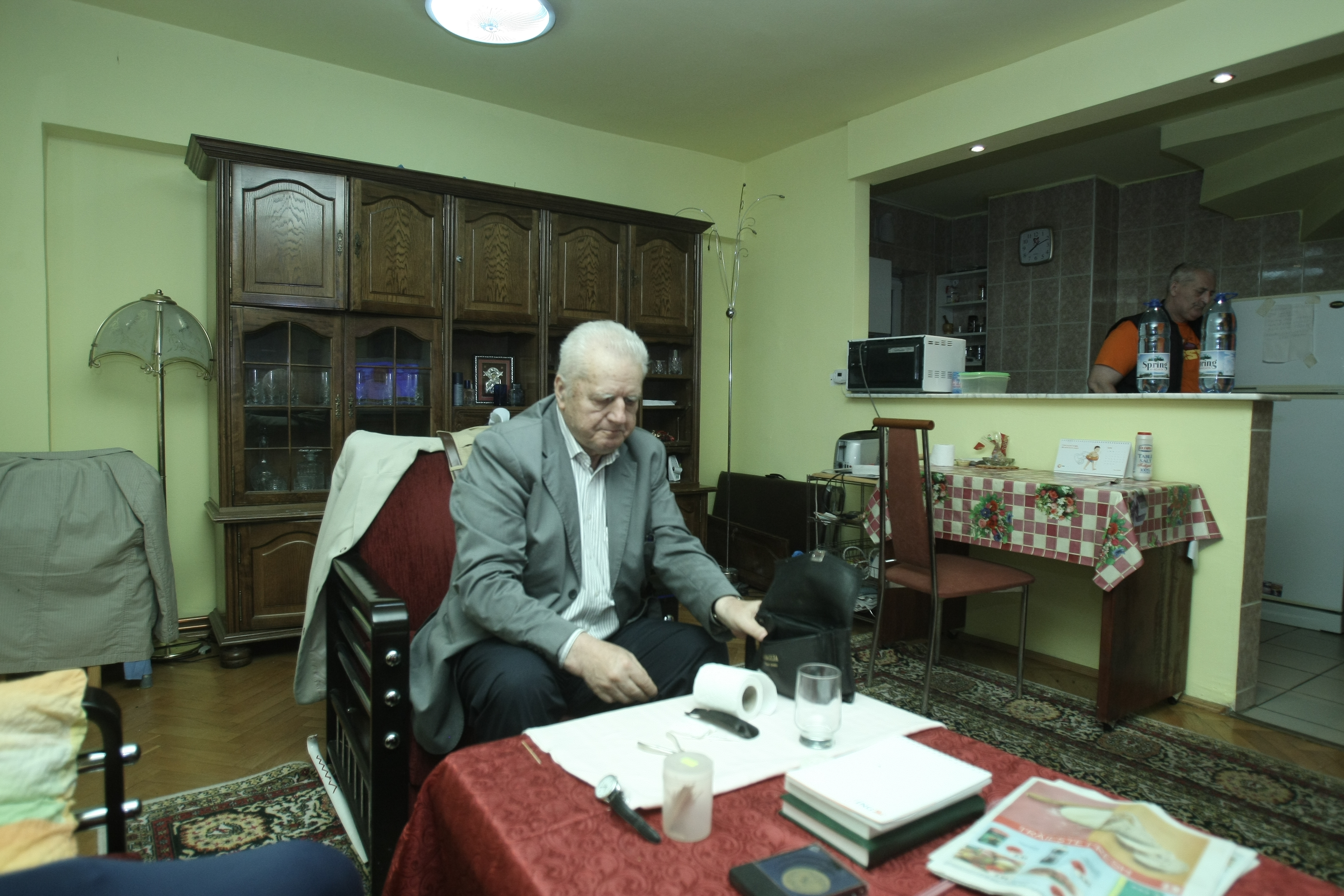 EXCLUSIV! Știați că Pădureanu a fost însurat? Vorbește în premieră despre divorț! A înșelat-o nea Jean pe Tanti Pușa? GALERIE FOTO