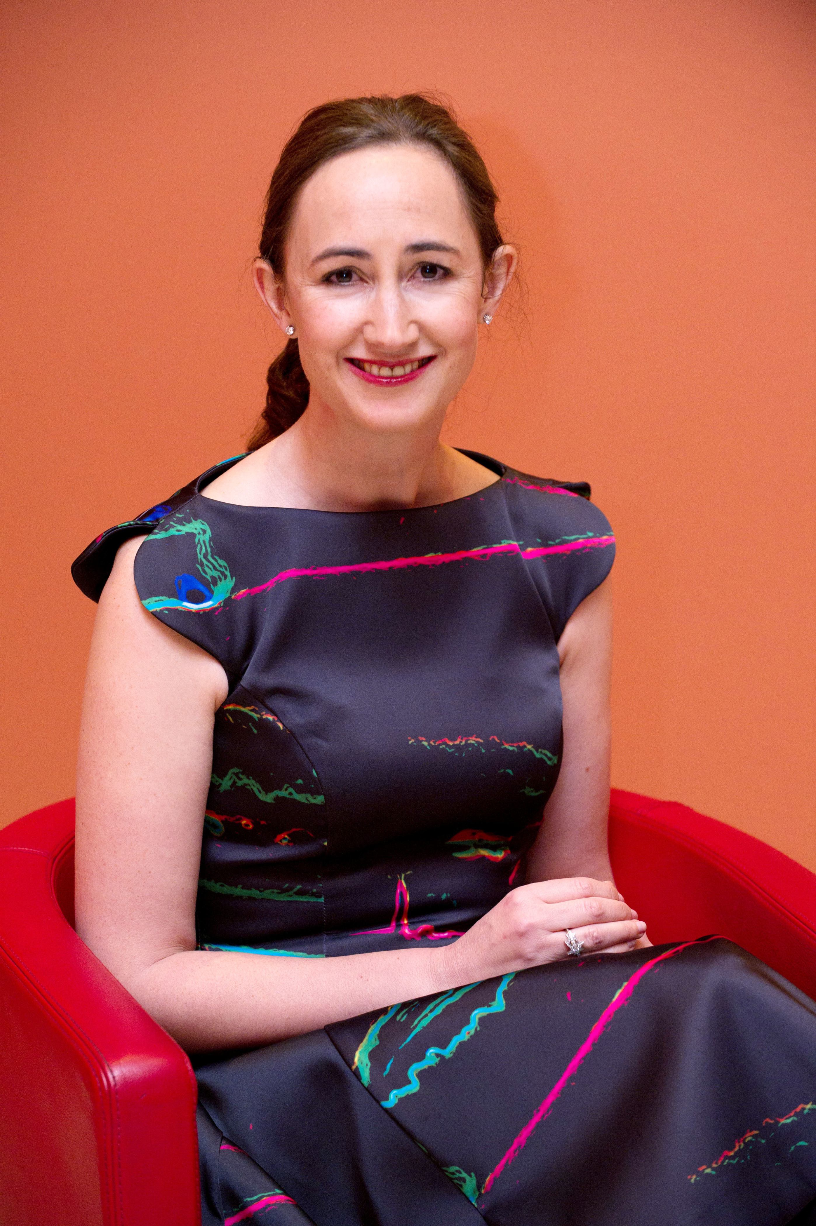 Scriitoarea Sophie Kinsella a murit la 55 de ani. Era autoarea romanelor bestseller „Shopaholic”
