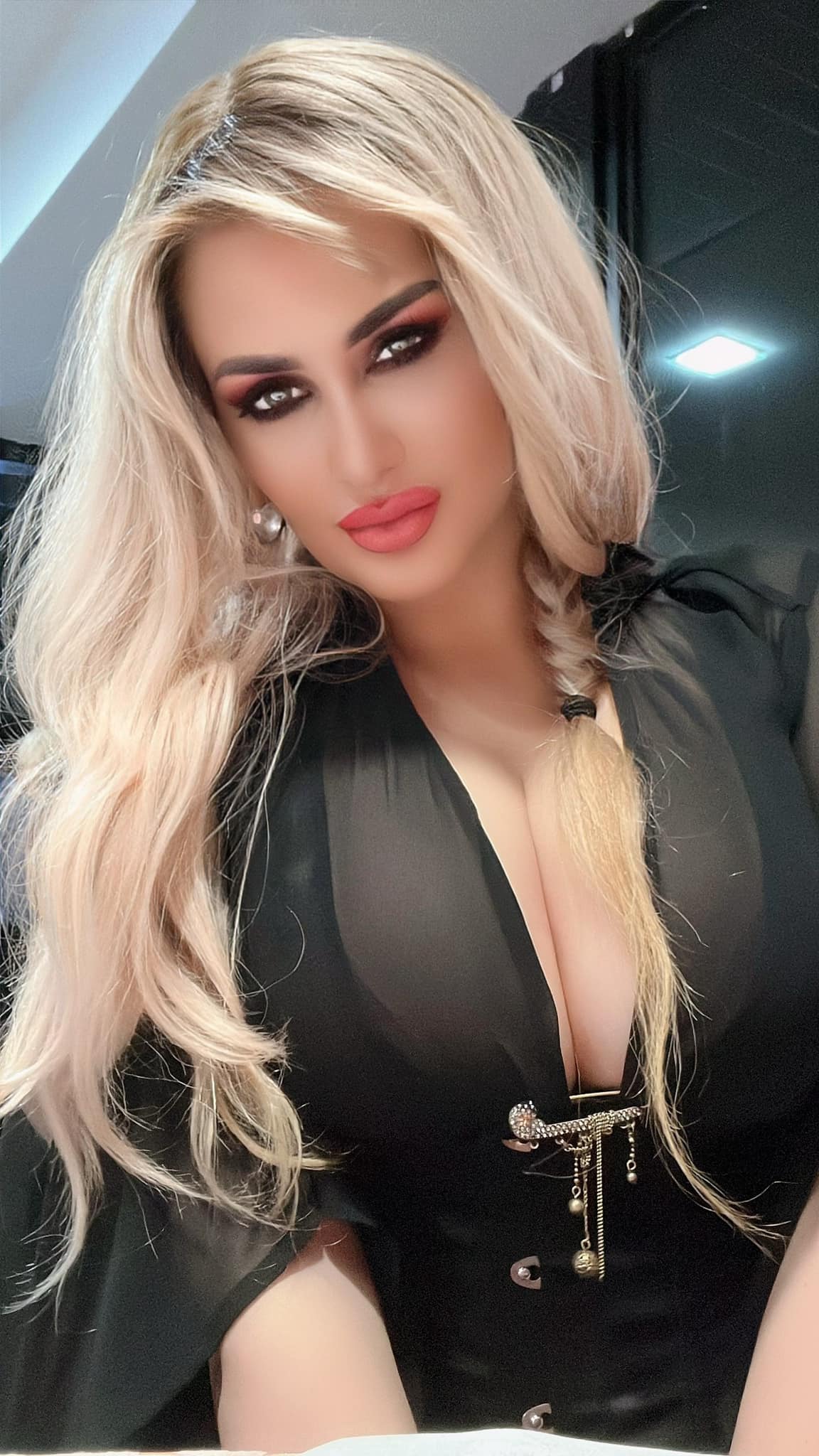 În ce relații a rămas Julia Chelaru cu Andreea Bănică și Claudia Pătrășcanu, după destrămarea trupei Exotic: „Pe mine nu m-a sunat nimeni”