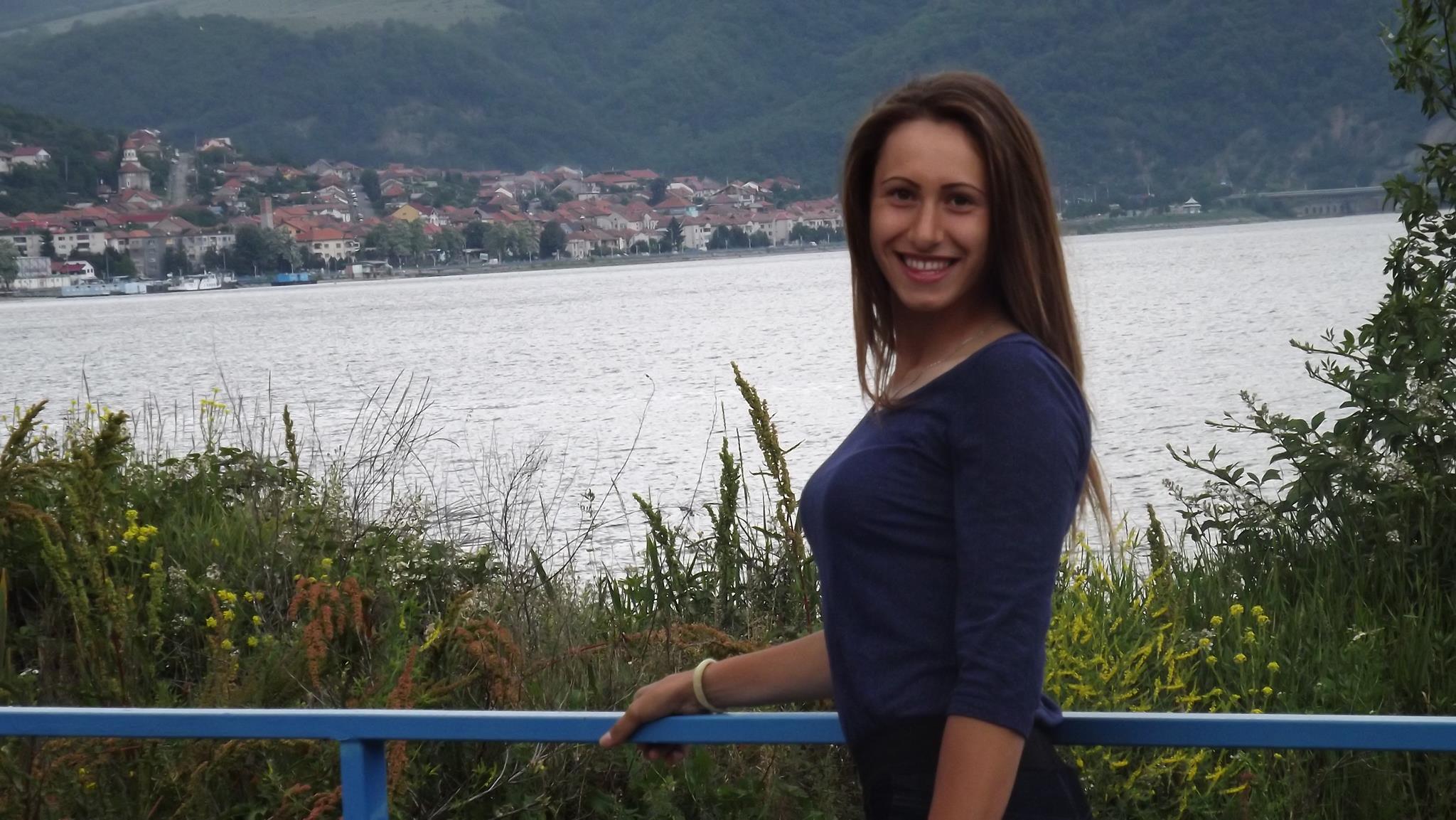 Partea frumoasă a canotajului! Denisa si Cristina au cucerit China. GALERIE cu puștoicele minune!