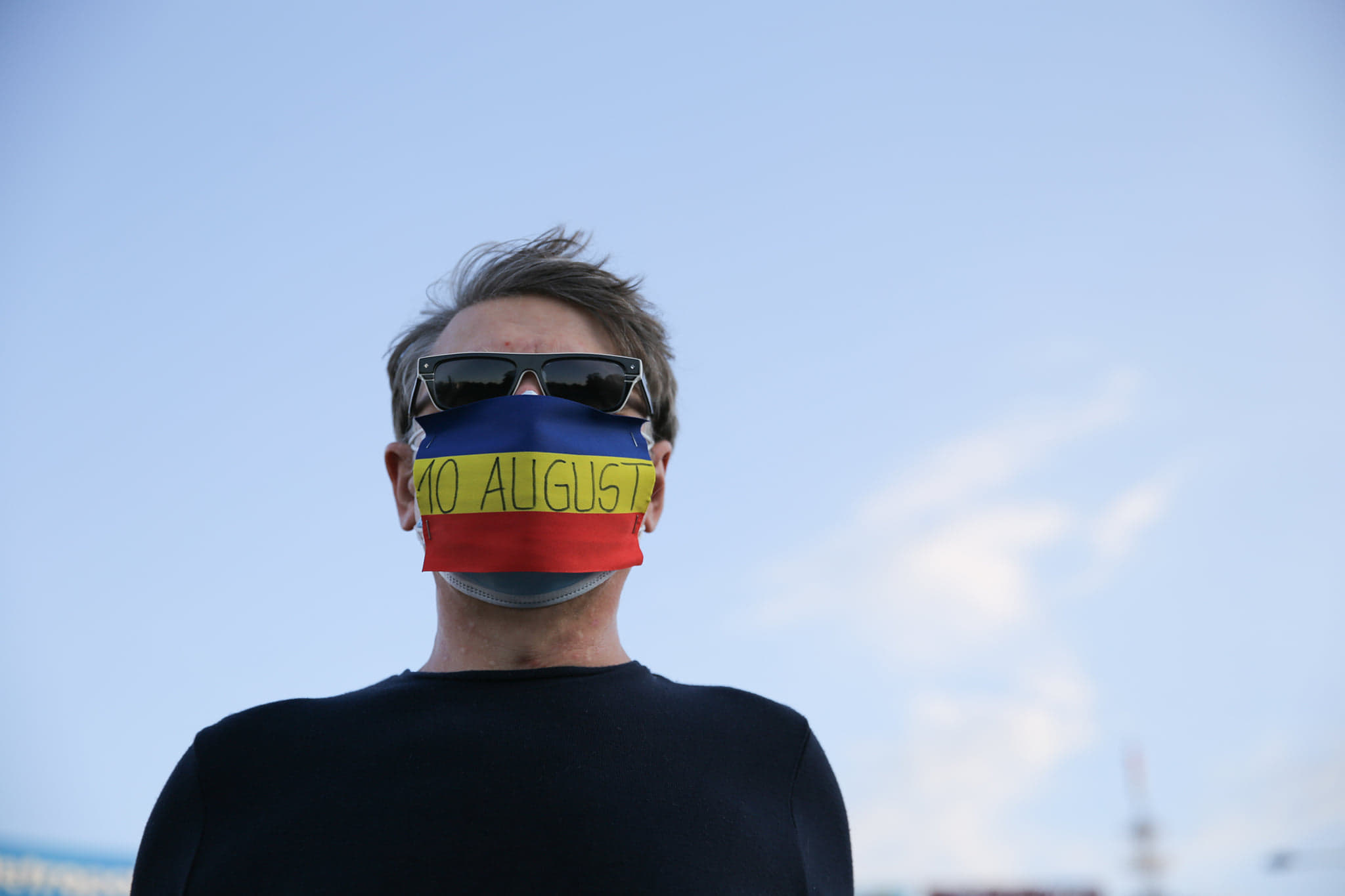 Protest simbolic în Piaţa Victoriei, la doi ani de la violențele înregistrate la “mitingul diasporei” din 10 august. “Vinovații să plătească”
