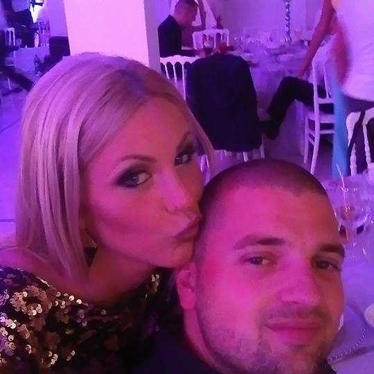 Cele mai frumoase fotografii cu Bogdan și Hannelore de la Insula Iubirii. Orice s-ar zice, e clară iubirea dintre ei | FOTO