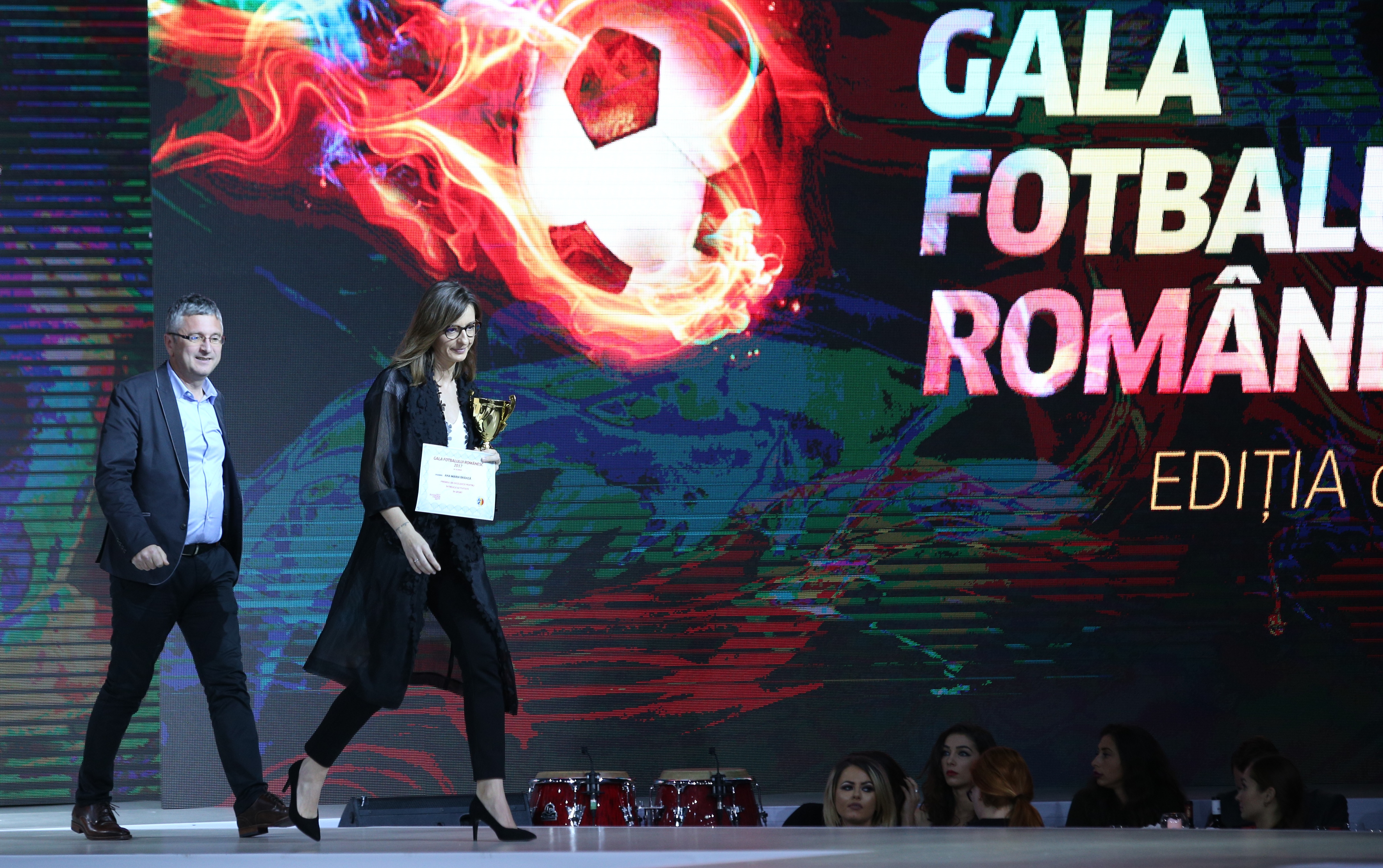 Gala Fotbalului Românesc 2017. Budescu, jucătorul anului. Hagi - antrenorul anului! Toate premiile acordate | FOTO&VIDEO