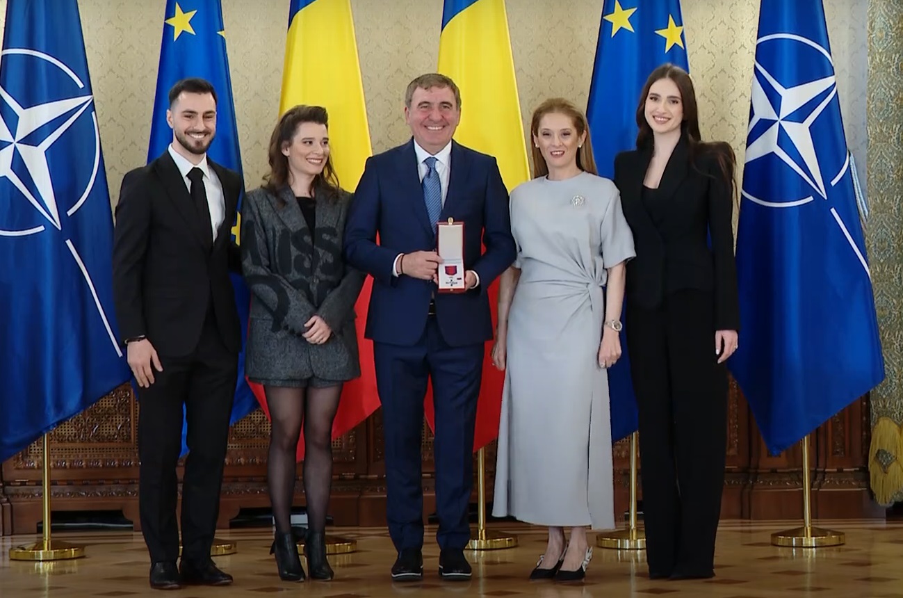 Kira Hagi și logodnicul ei, imagini rare alături de familie. Și-au făcut apariția la Palatul Cotroceni, unde Gică Hagi a fost decorat