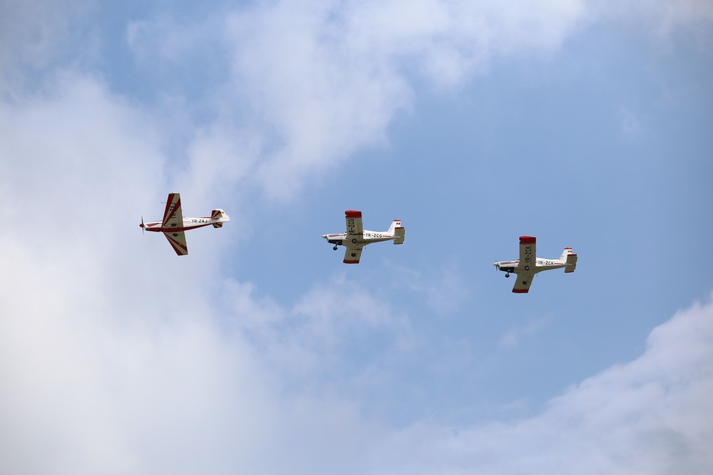 UPDATE. Programul BIAS 2018. Ce se întâmplă la show-ul aviatic cu 150 de aeronave şi peste 100 de piloţi şi paraşutişti din 13 ţări / FOTO&VIDEO