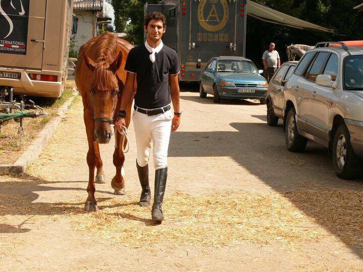 EXCLUSIV | Omid, personajul exotic de la show-ul "Visuri la cheie". Arhitectul iranian are o poveste de viață incredibilă | FOTO