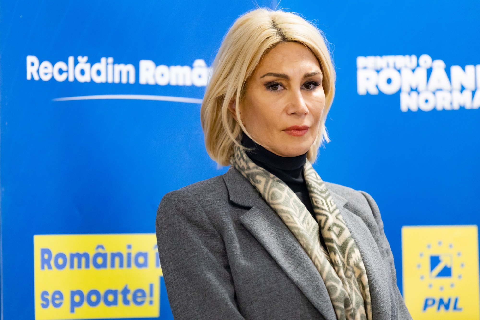 Imagini cu Raluca Turcan, după ce ar fi apelat la intervenții estetice. Transformarea fostului ministru al culturii este uluitoare