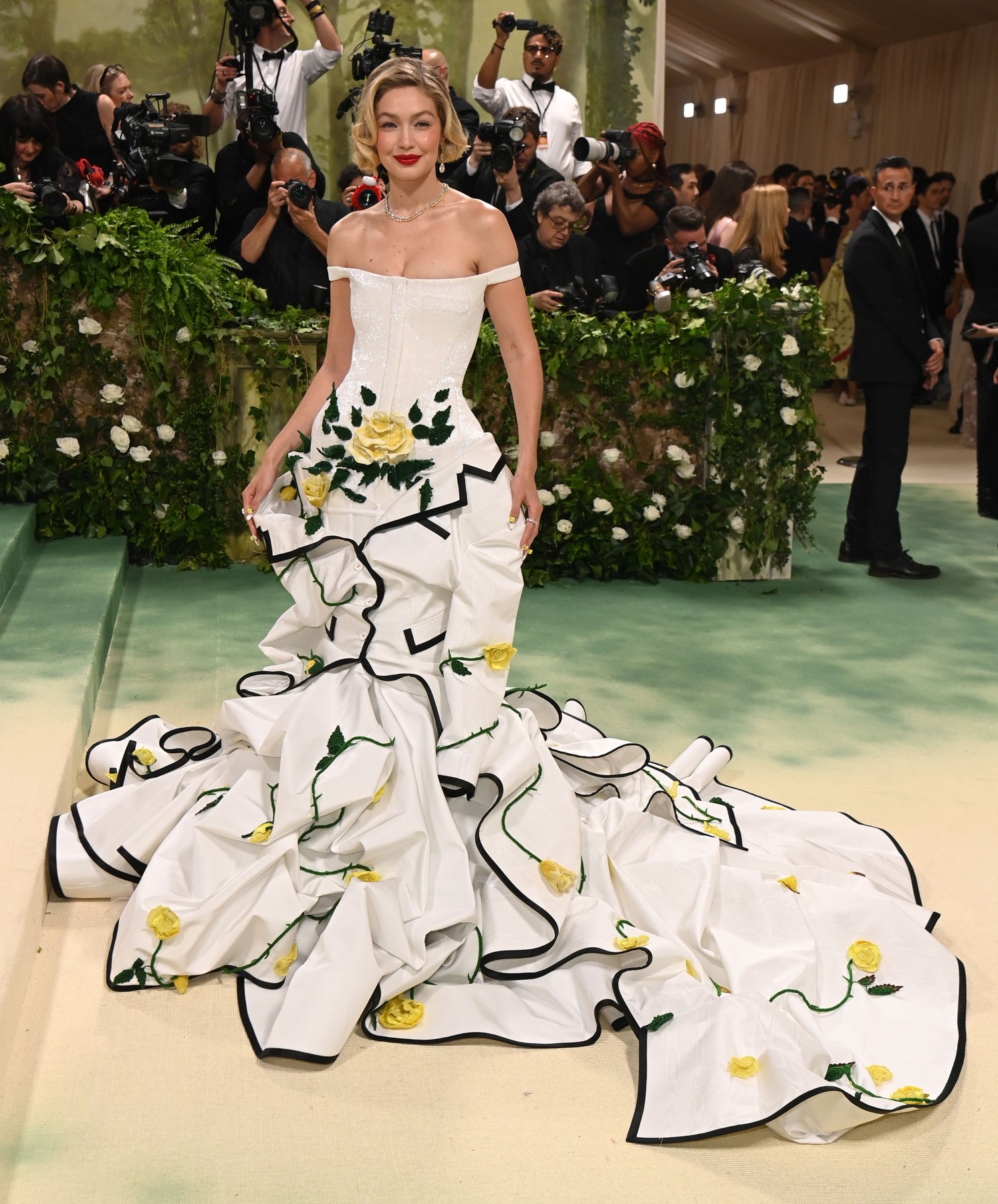 Apariții spectaculoase la Met Gala 2024. Ce ținute au ales vedetele pentru evenimentul-fashion din New York