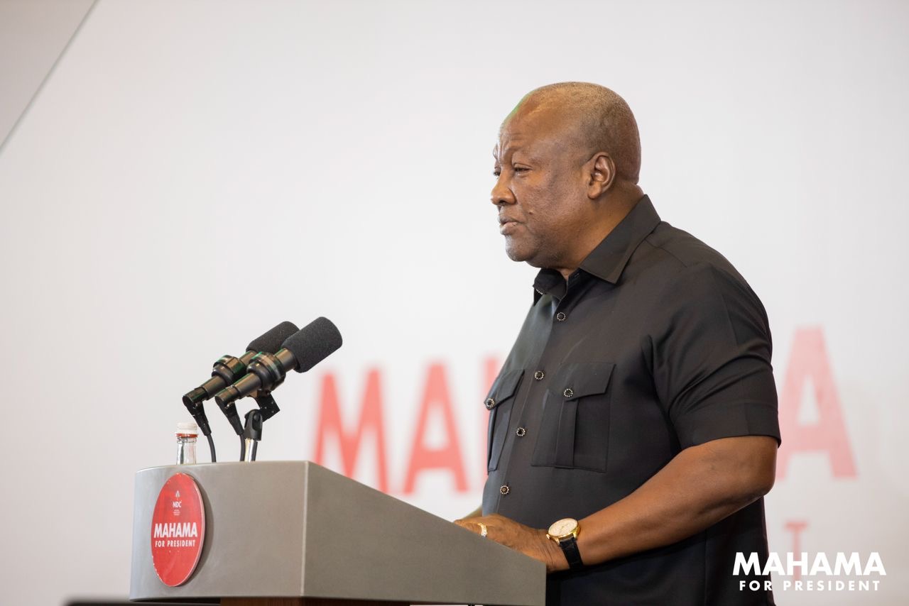 How do you a upgrade a Ghana that\'s broken? Mahama jabs Bawumia