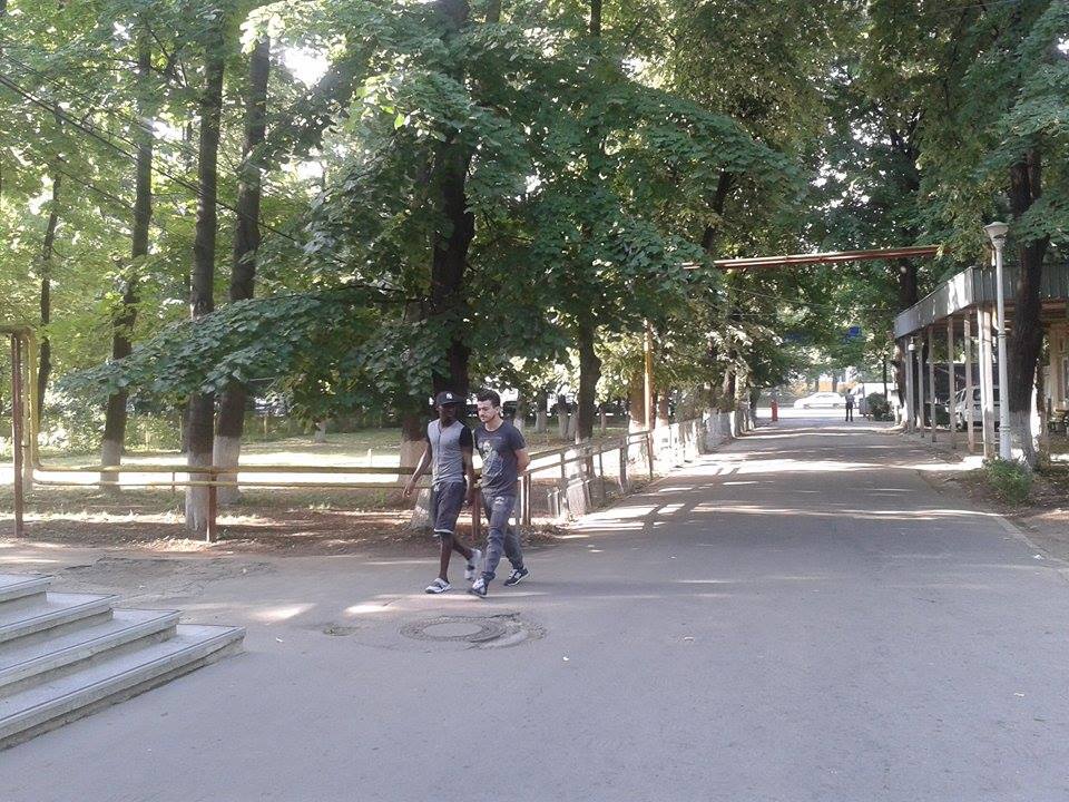 Un stelist s-a amestecat cu dinamoviștii la vizita medicală! / GALERIE FOTO