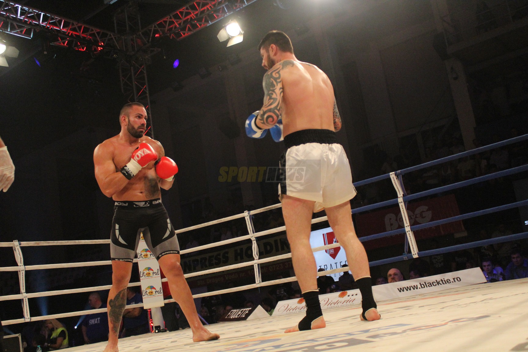 FOTO & VIDEO / Spaniolul Moises Baute a câștigat trofeul la Superkombat Constanța