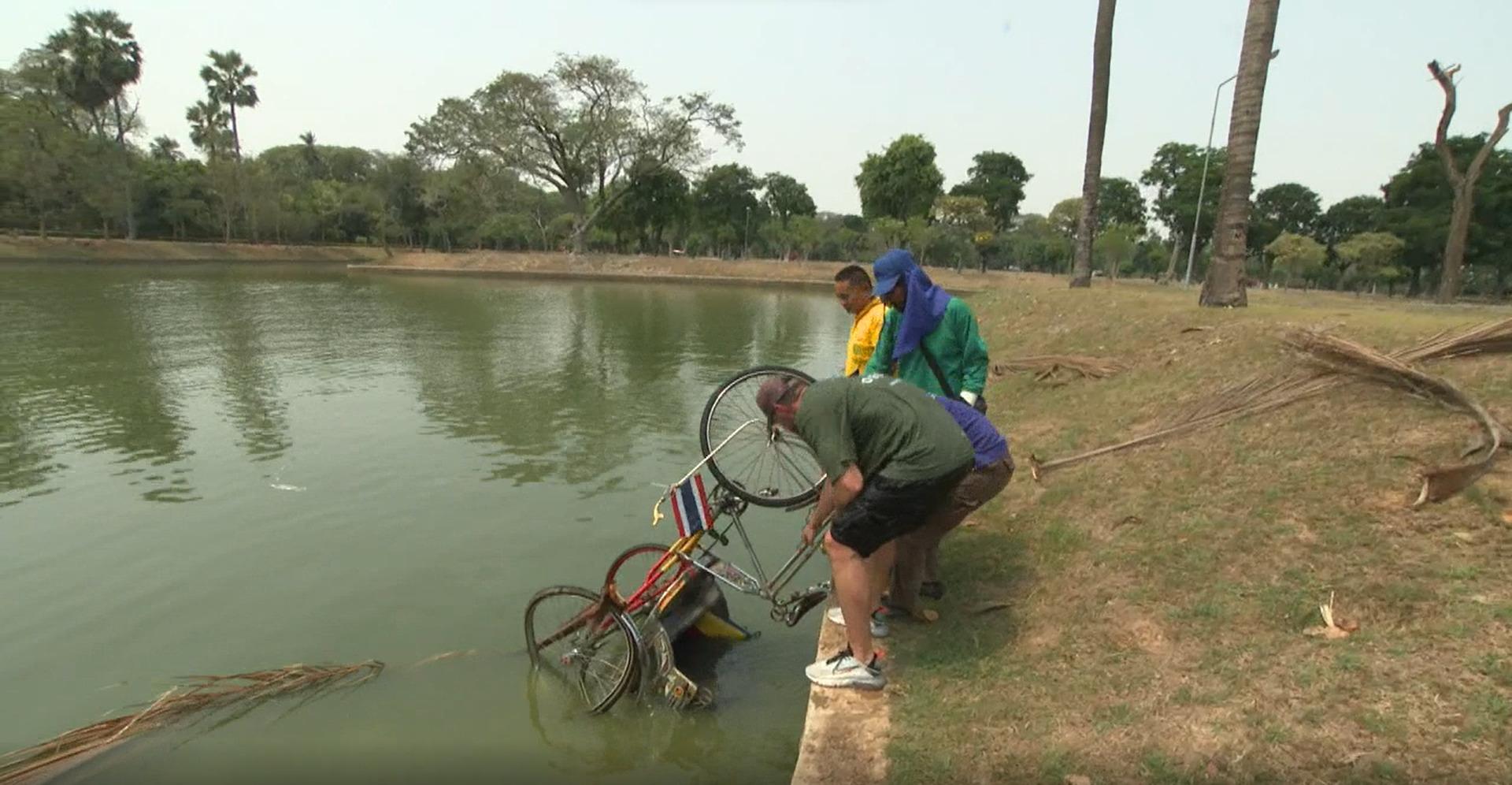 Victor Slav și iubita lui au căzut cu bicicleta într-un lac. Clipe de coșmar la Asia Express 2024