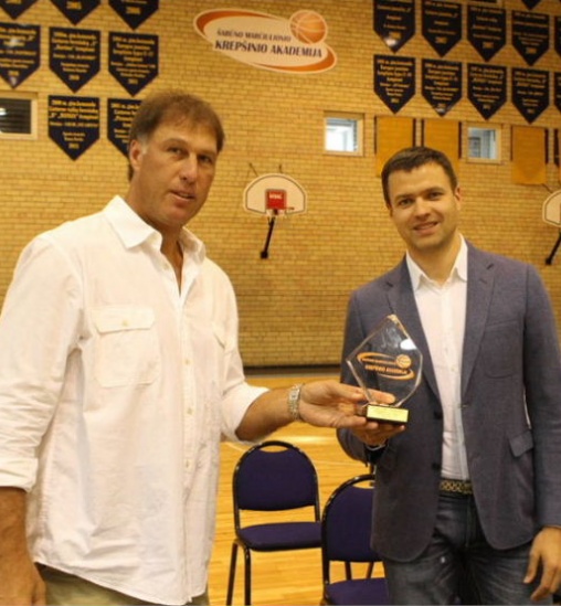 EXCLUSIV / URIASarunas! SportNews.ro a vizitat academia lui Marciulionis