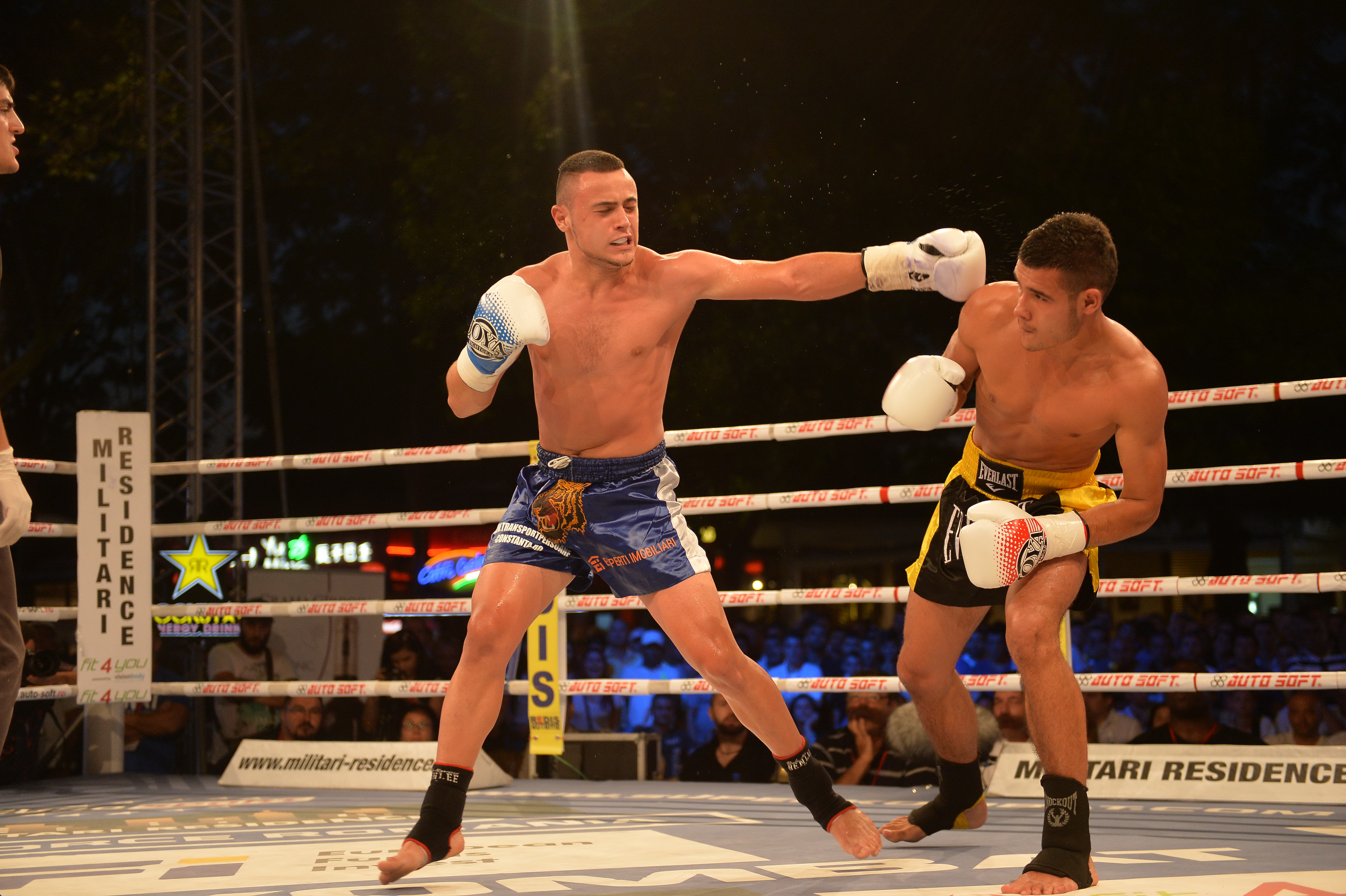 Andrei Stoica îşi păstrează centura de campion mondial / GALERIE FOTO&VIDEO