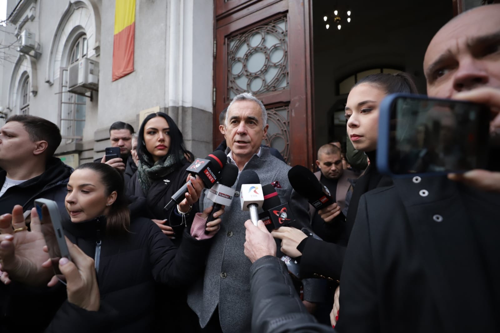 Dosarul lui Călin Georgescu s-a blocat din cauză că doi judecători se contrazic pe o decizie