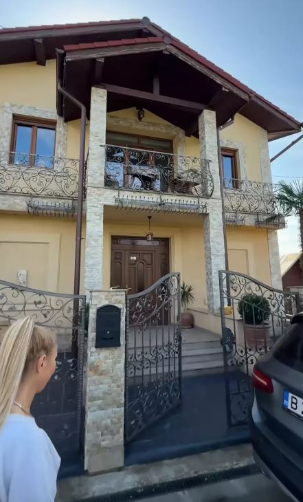 Imagini din vila cu 5 etaje a Anamariei Prodan. Vrea să își pună lift: „Arăbesc, turcesc, cum vreți voi, mie îmi place” VIDEO