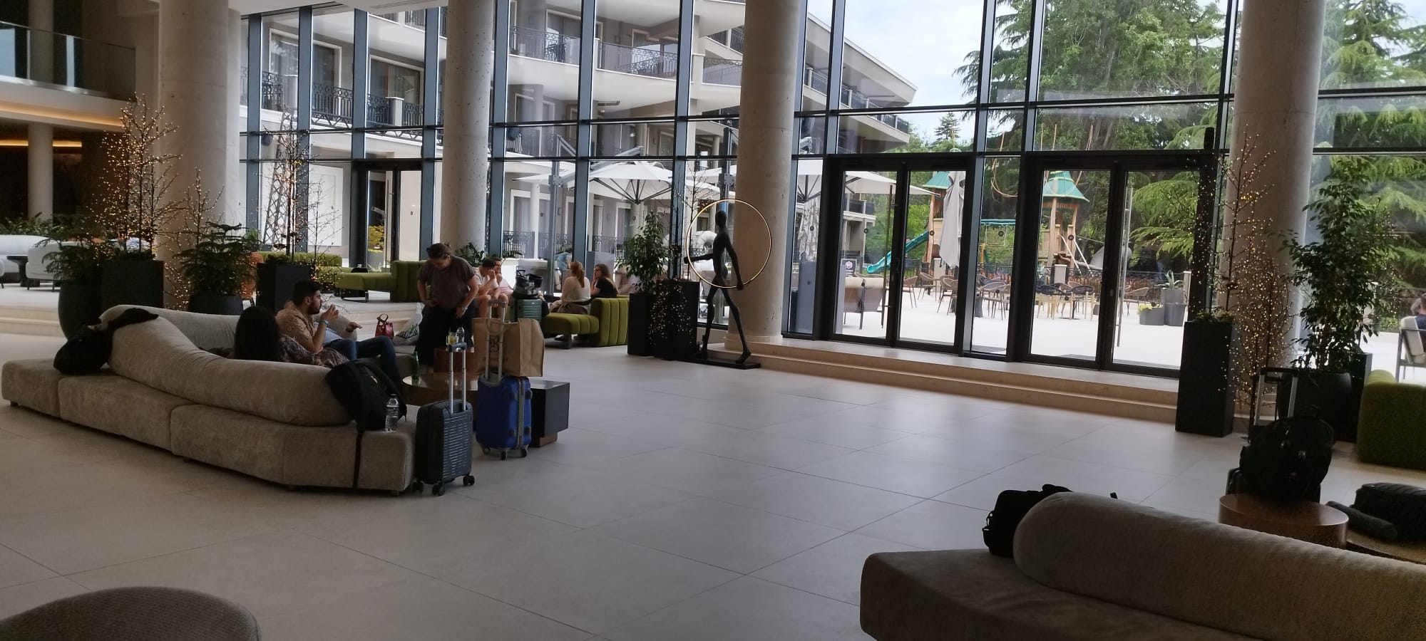 Numărul românilor care și-au petrecut minivacanța în Bulgaria a depășit litoralul românesc. Rezervări mai mari cu 30% față de anul trecut