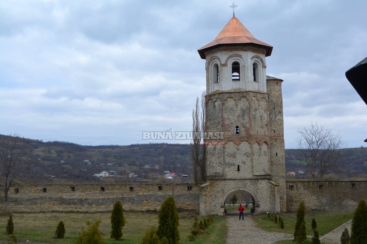 Ce s-a ales de ultima mănăstire a lui Ștefan cel Mare. Nimeni nu își asumă renovarea lăcașului de cult | FOTO