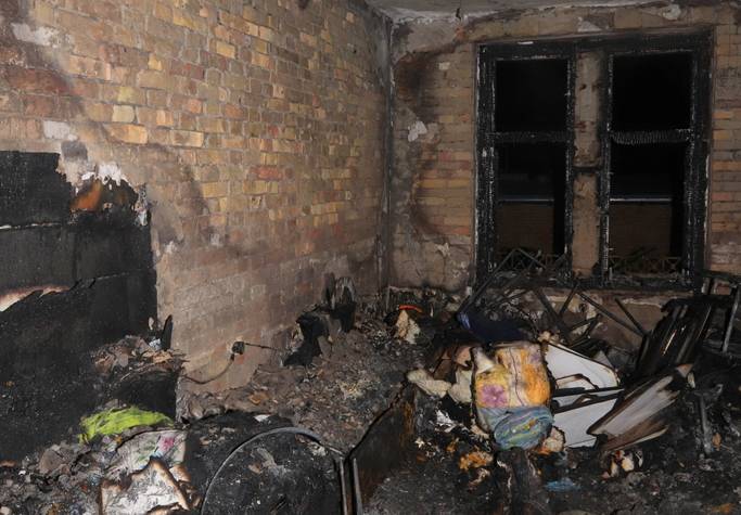 Féltékenységből rágyújtotta a feleségére a lakást egy férfi Budapesten