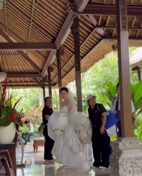 Cum arată camera din Bali în care s-au cazat Smiley și Gina Pistol. Ce le-a ieșit în cale când au ajuns la hotel: „Semn de belșug”