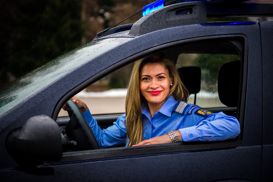 Ce poliţiste frumoase avem! După ce vei vedea aceste poze te vei ruga să te amendeze! GALERIE FOTO