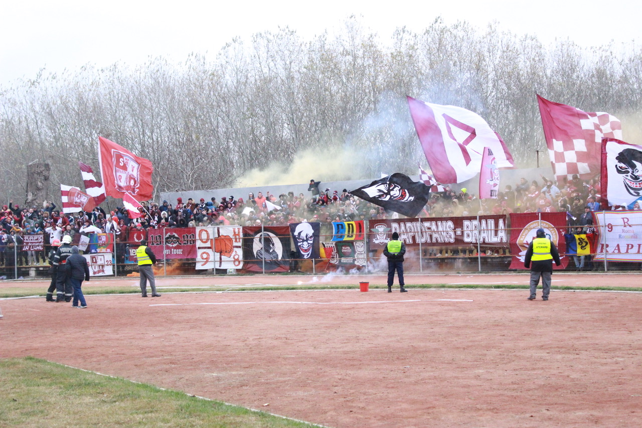 Lorena Balaci a lansat proiectul ”Duc infinitul pe fiecare stadion”