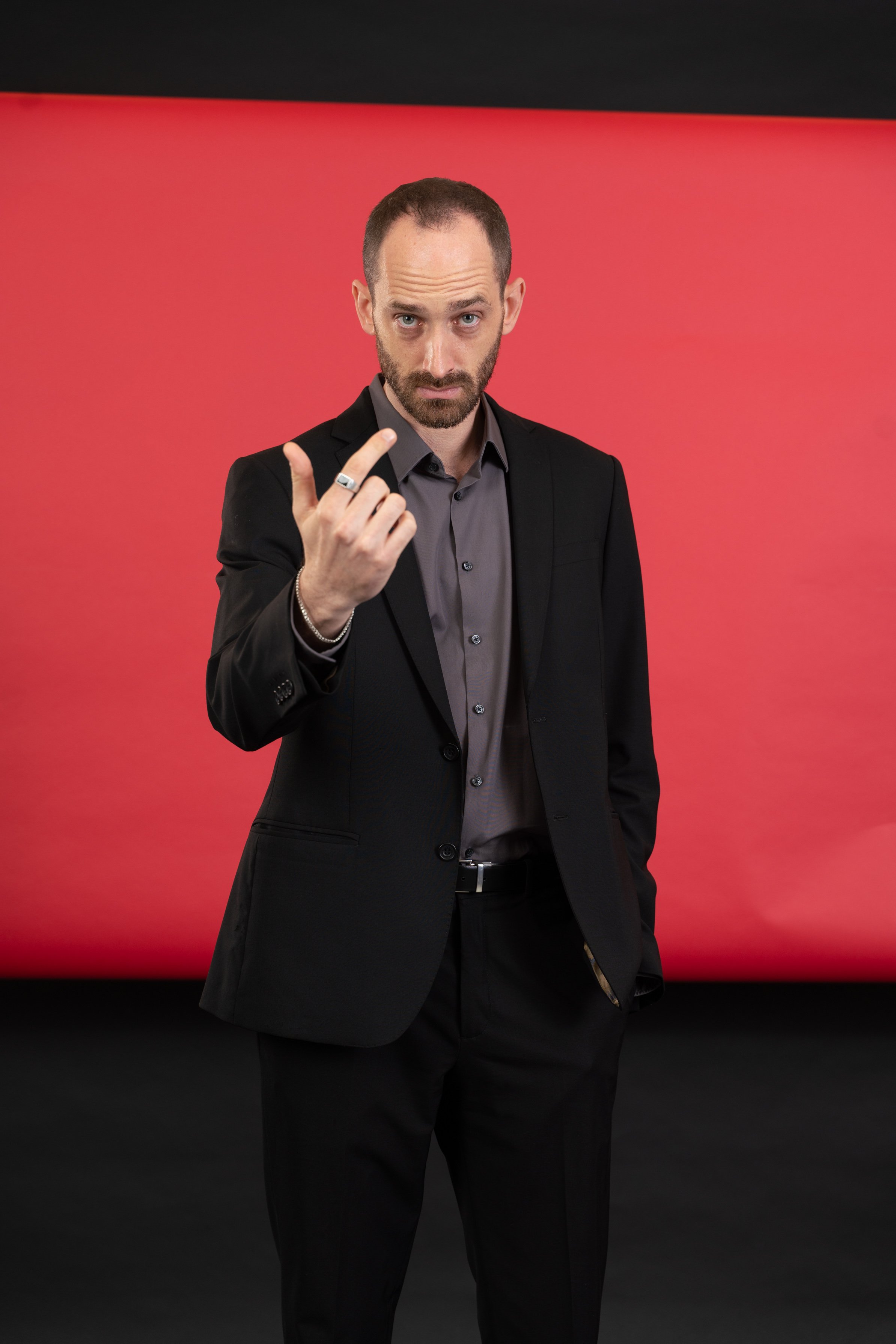 Tudor Istodor, declarații din culisele serialului „Groapa”, de la Pro TV: „Am un personaj extrem de complex”. În ce piese de teatru joacă fiul Maiei Morgenstern - INTERVIU