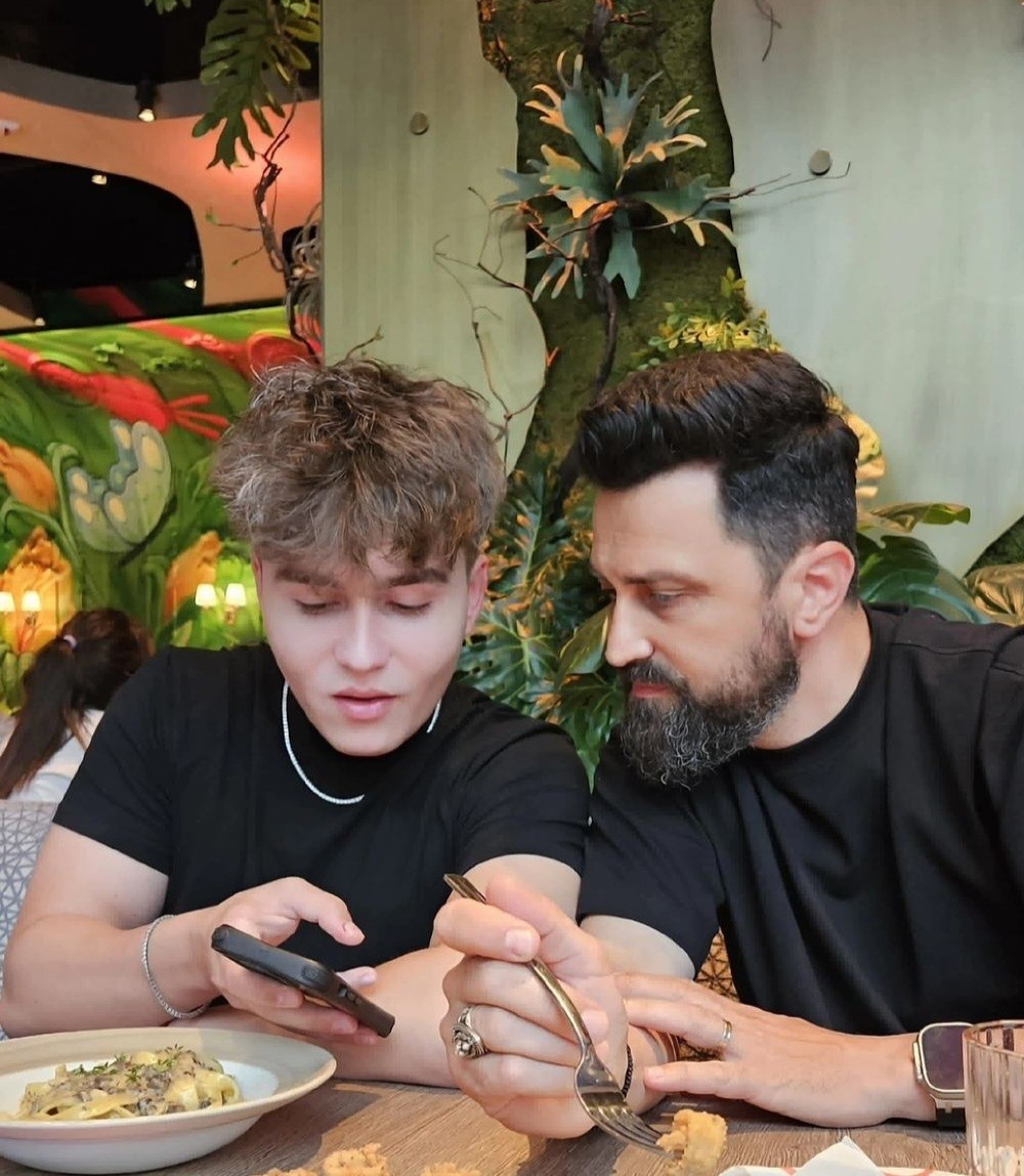 Băiatul lui Orlando Zaharia de la „Chefi la cuțite”, angajat la restaurantul tatălui său: „Va trebui să se împartă între studii și muncă”