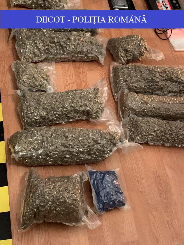Polițistul din Iași acuzat de trafic de droguri cumpăra stupefiantele prin rețeaua "Darknet"/ FOTO&VIDEO