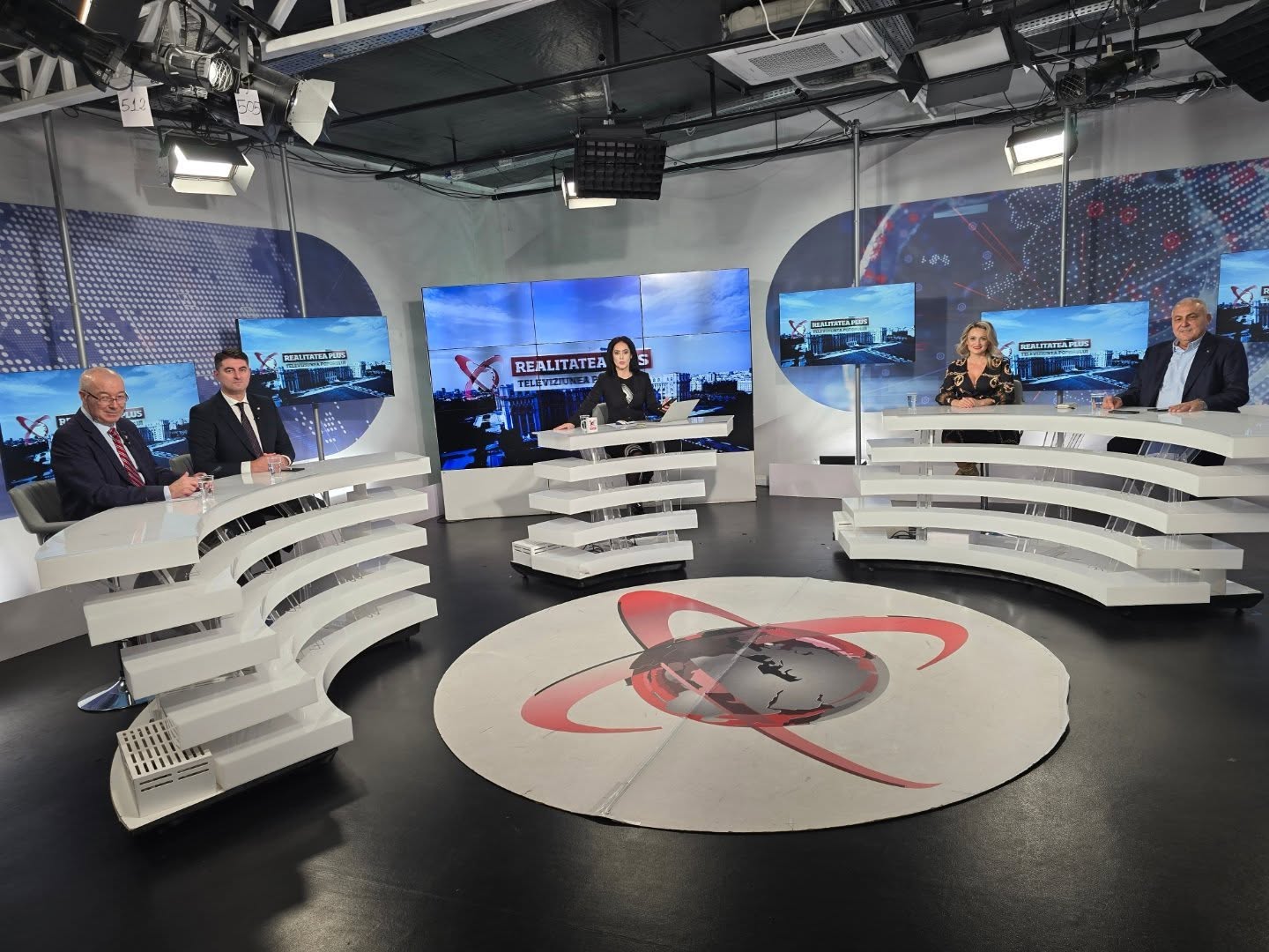 Amalia Bellantoni, care a împiedicat-o pe Diana Șoșoacă să candideze la prezidențiale, și soțul său, reținuți pentru tâlhărie. Cum au spart mascații ușa ca să poată intra