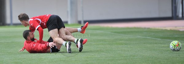 Alarmă pentru Euro. Răzvan Raț ratează și meciul cu Malaga. Ce șanse mai are căpitanul naționalei