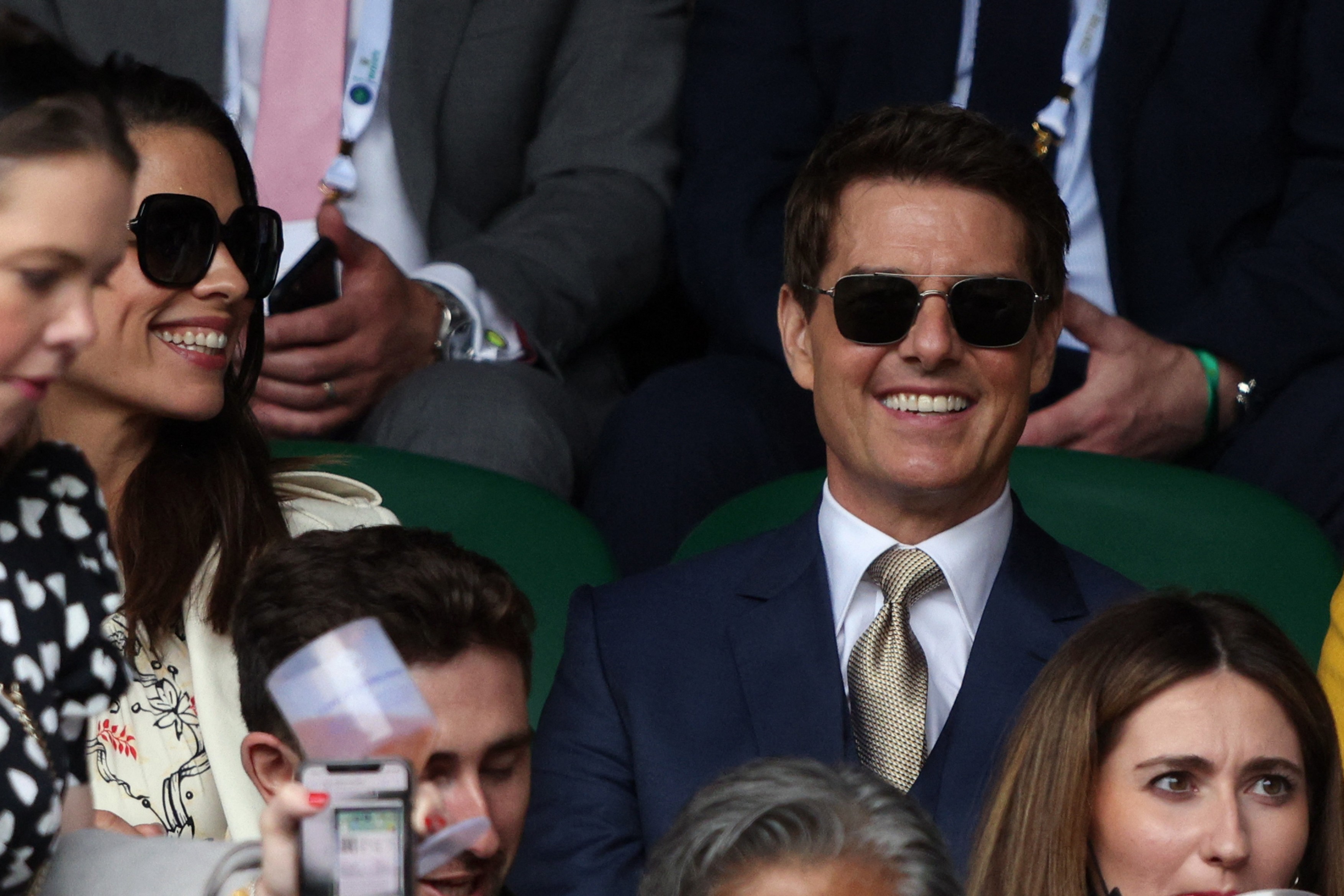 Cine este noua iubită a lui Tom Cruise. L-a însoțit la meciul de la Wimbledon 2021
