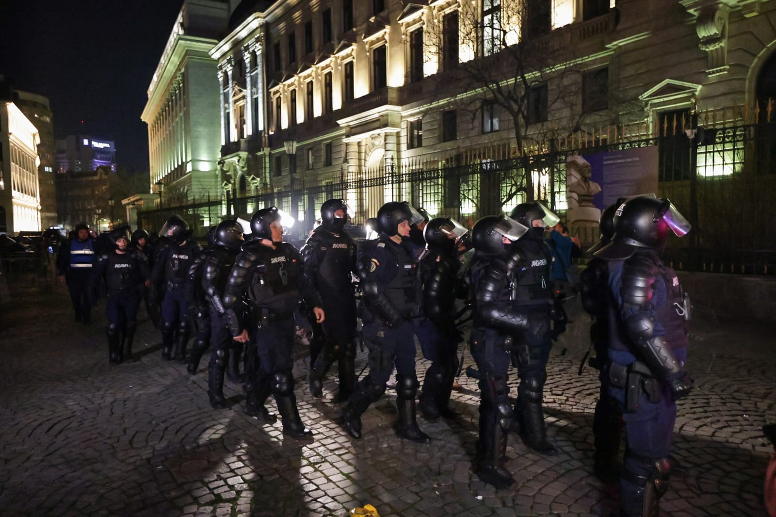 Oana Zăvoranu, live din mijlocul protestatarilor pro-Georgescu. Atac la Tudor Chirilă, Mihai Gâdea, Digi 24 și Antena 3