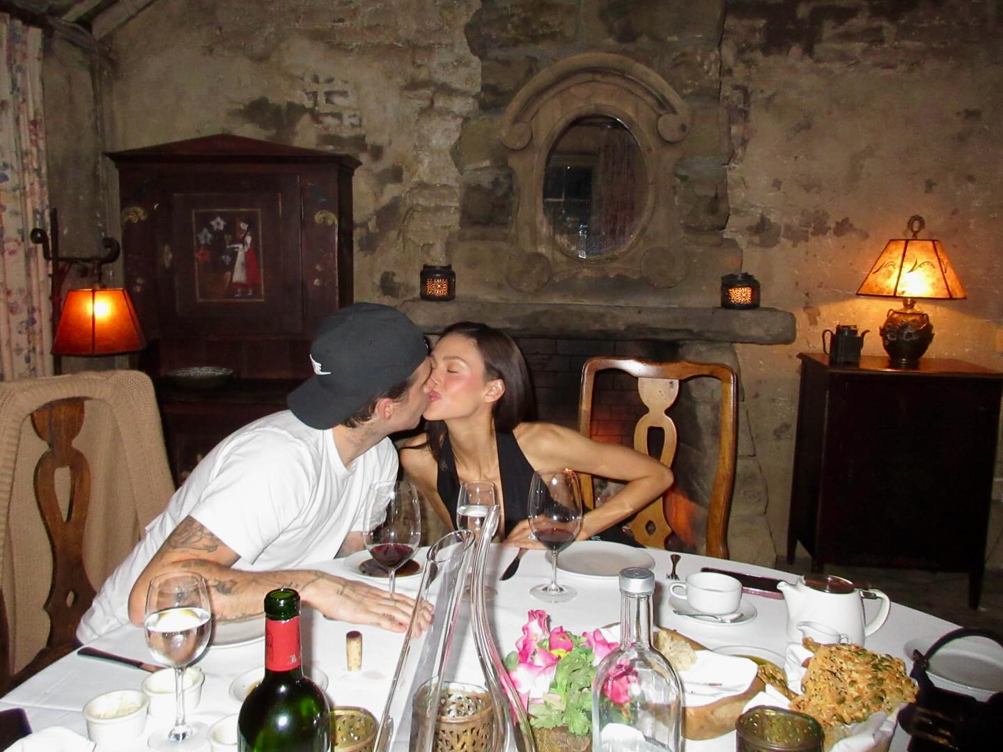 Brooklyn Beckham a pozat-o pe soția Nicola Peltz în dormitor, după scandalul cu familia lui. Ce a vrut să transmită