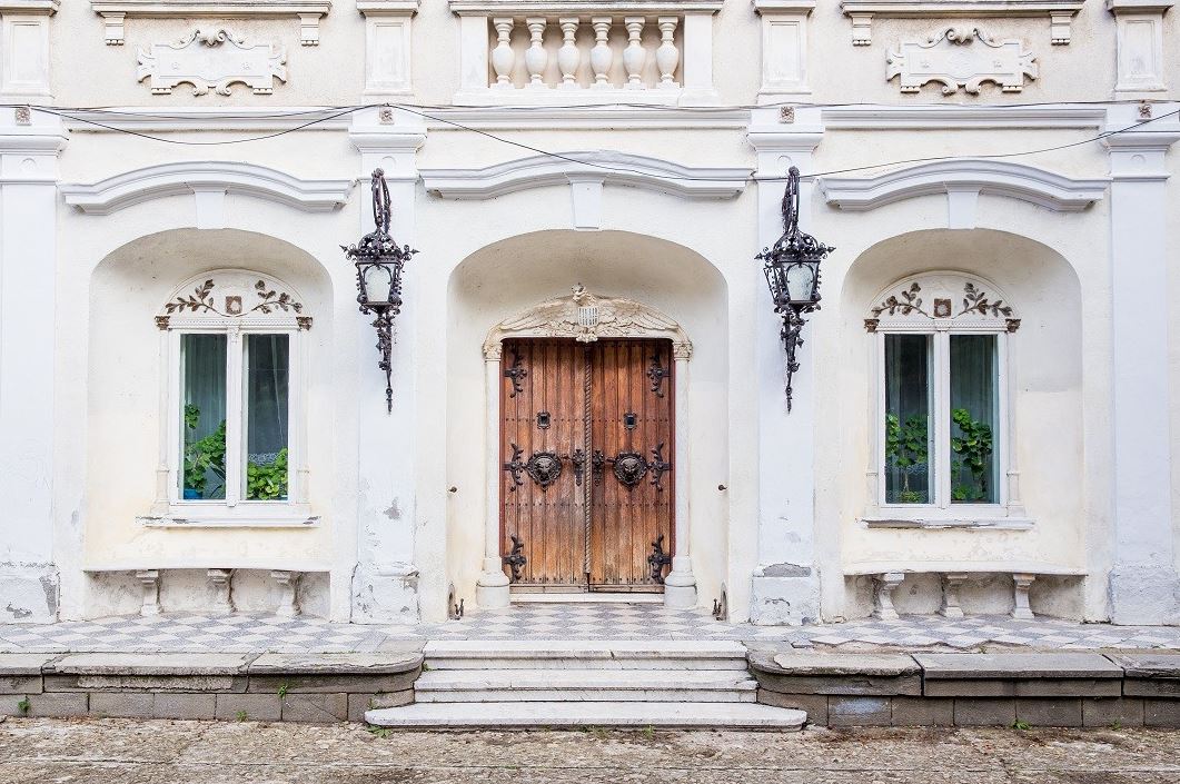 Castelul Cantacuzino-Ghica Deleni din județul Iași este scos la vânzare. Cât costă monumentul istoric impresionant / FOTO