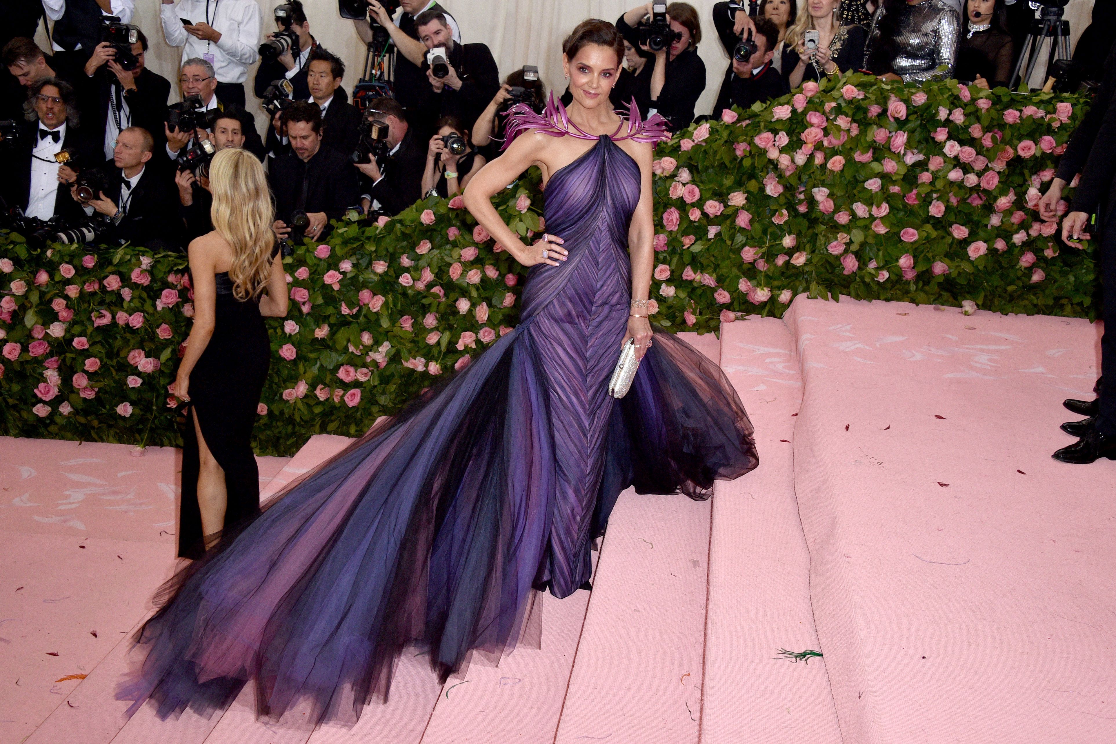 Ce interdicție a avut Katie Holmes după divorțul de Tom Cruise. Nu i-a dat voie să se afișeze cu iubitul timp de cinci ani | FOTO