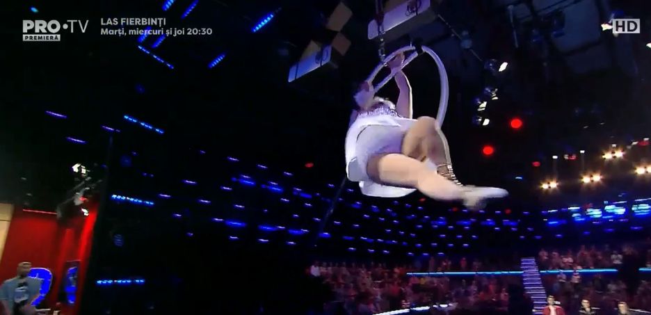 Românii au talent, sezonul 9. O rusoaică plinuță i-a dat pe spate pe jurați. Acrobație impresionantă la înălțime | FOTO & VIDEO