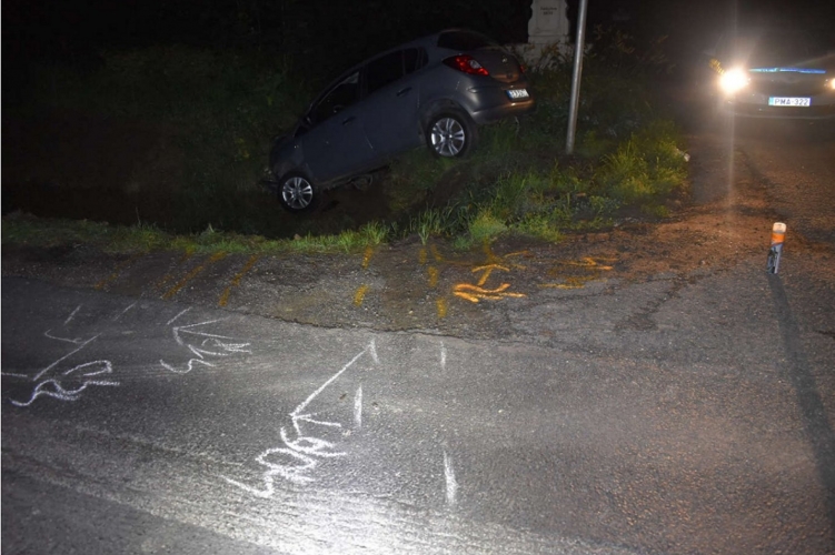 Egy kiló rumos csokira fogta ittas állapotát a Kéthelynél balesetező sofőr