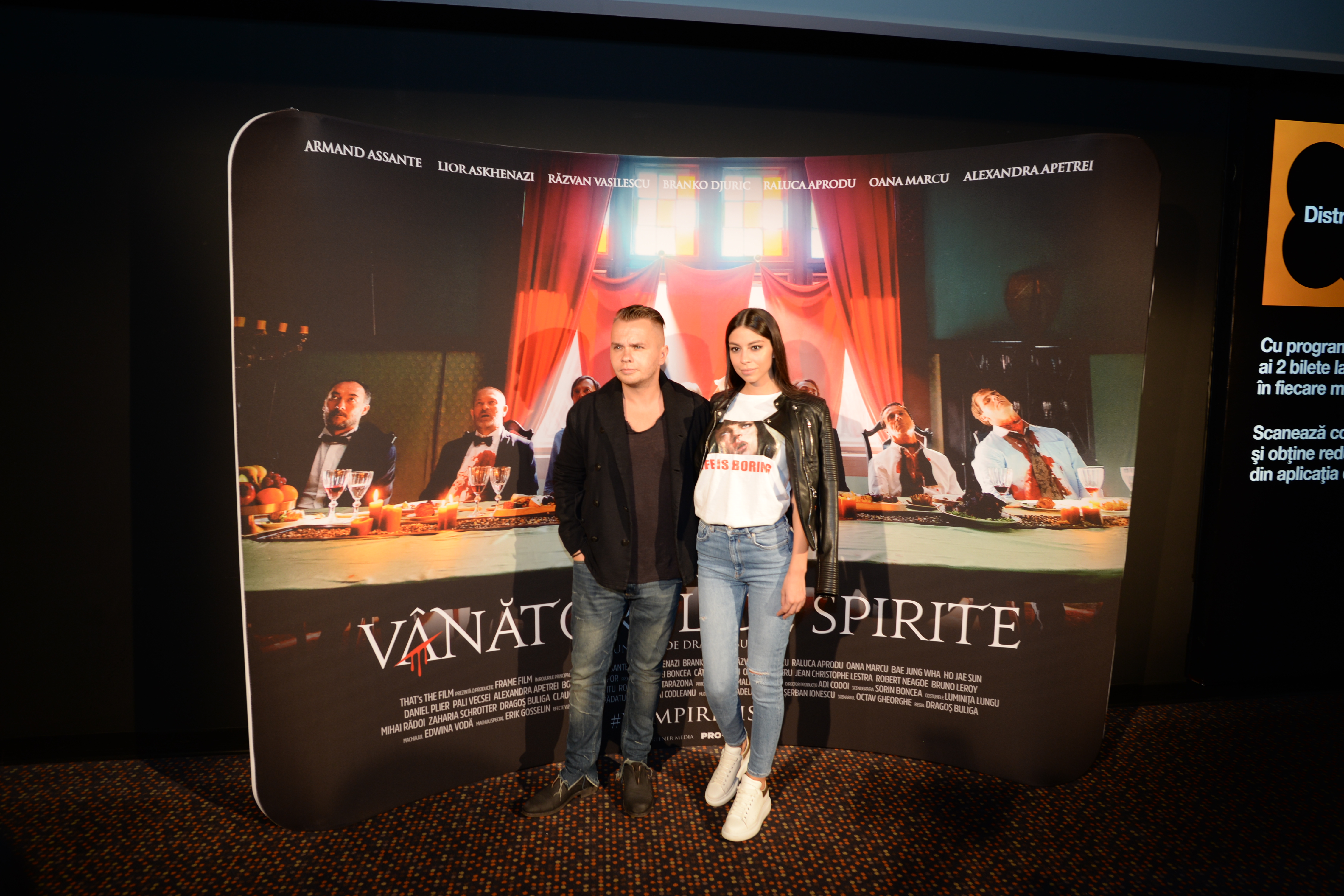 Gașca din Las Fierbinți a ieșit în oraș. Văncică, Bobonete și Diță s-au dus să vadă un film cu Armand Assante