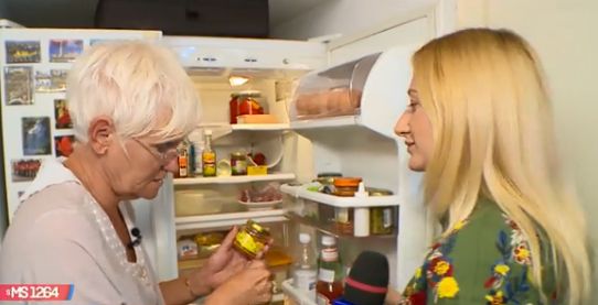 Ce are Monica Tatoiu în frigider. Ține agheasmă și anafură în el | FOTO